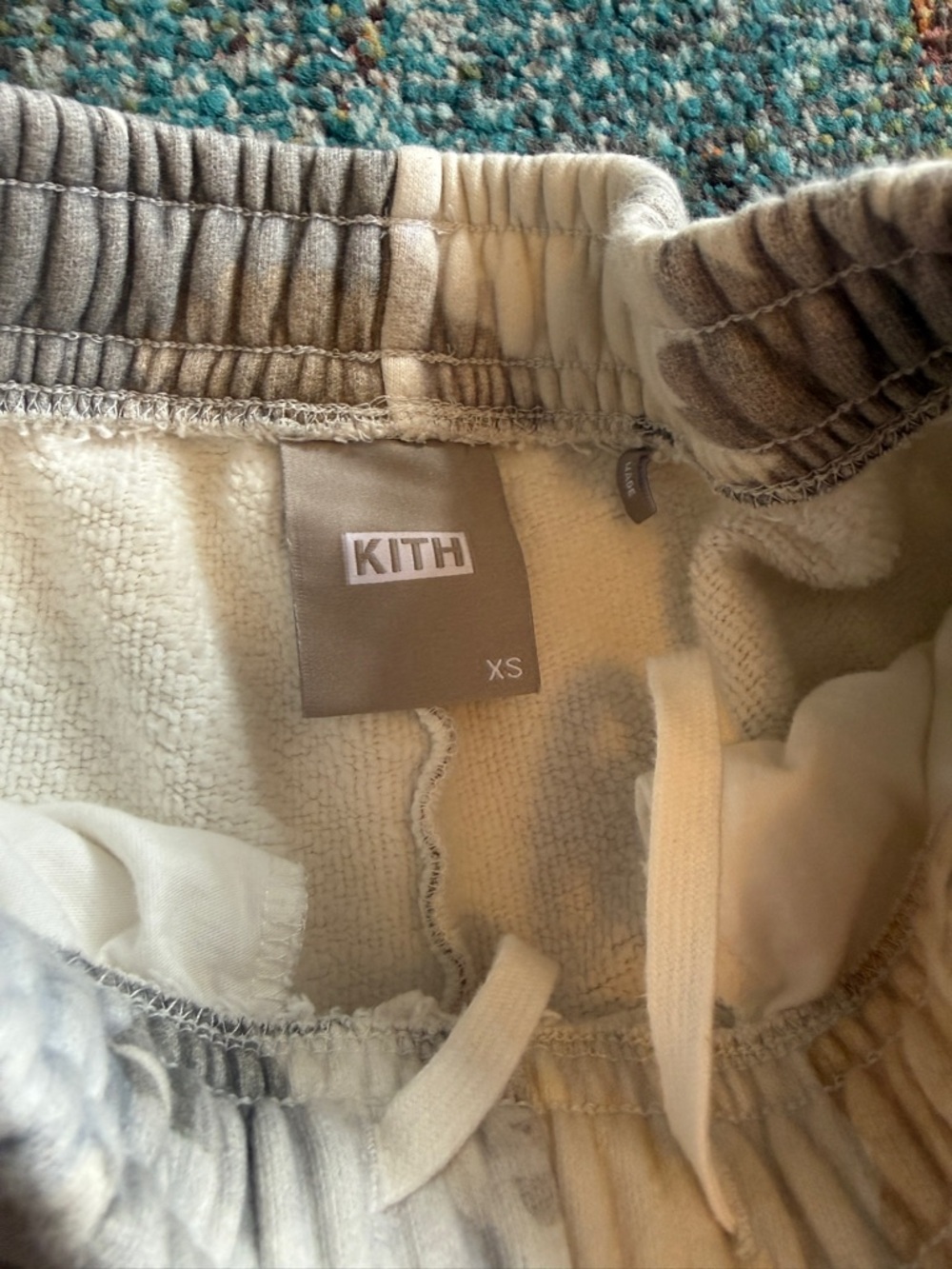 Kith Rayne Floral Sweatshorts - Picture 4 of 5
